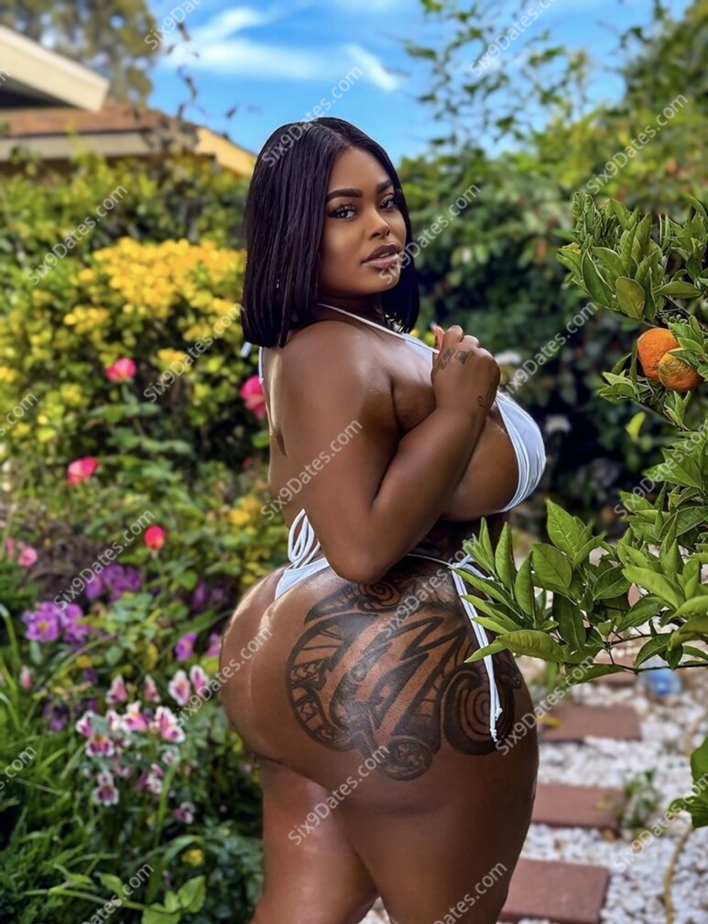 London Brooke photo 3