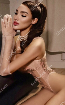 Christina Sweet photo 4